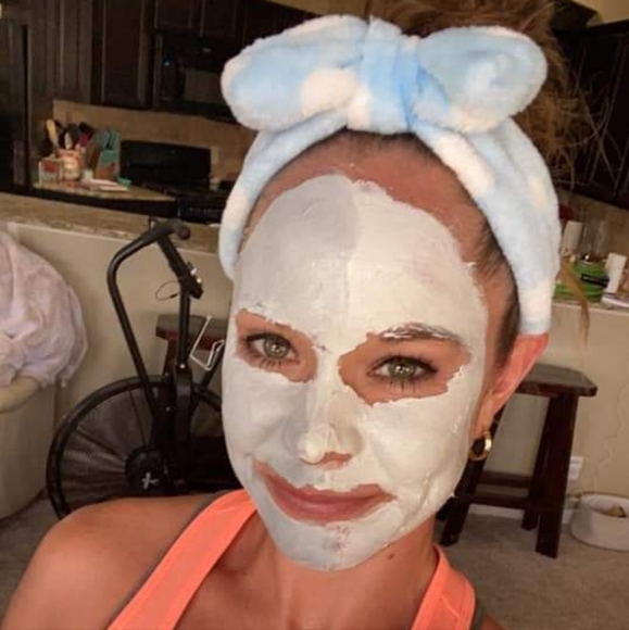 PRE-ORDER ONLY Multi Mask - Picture 3 of 6